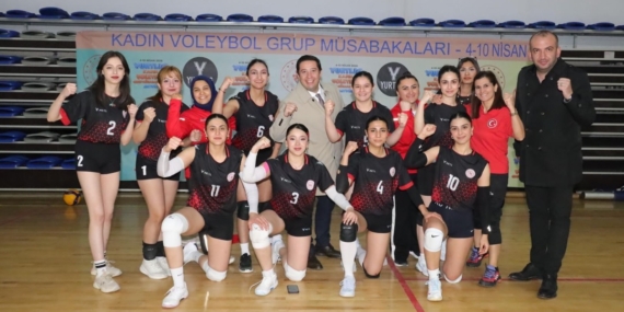 Yurtli̇g Voleybol Grup Şampiyonu Namağlup Kars Oldu