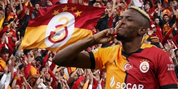 Osimhen Derbi İçin Sahaya Çıkmaya Hazırlanıyor